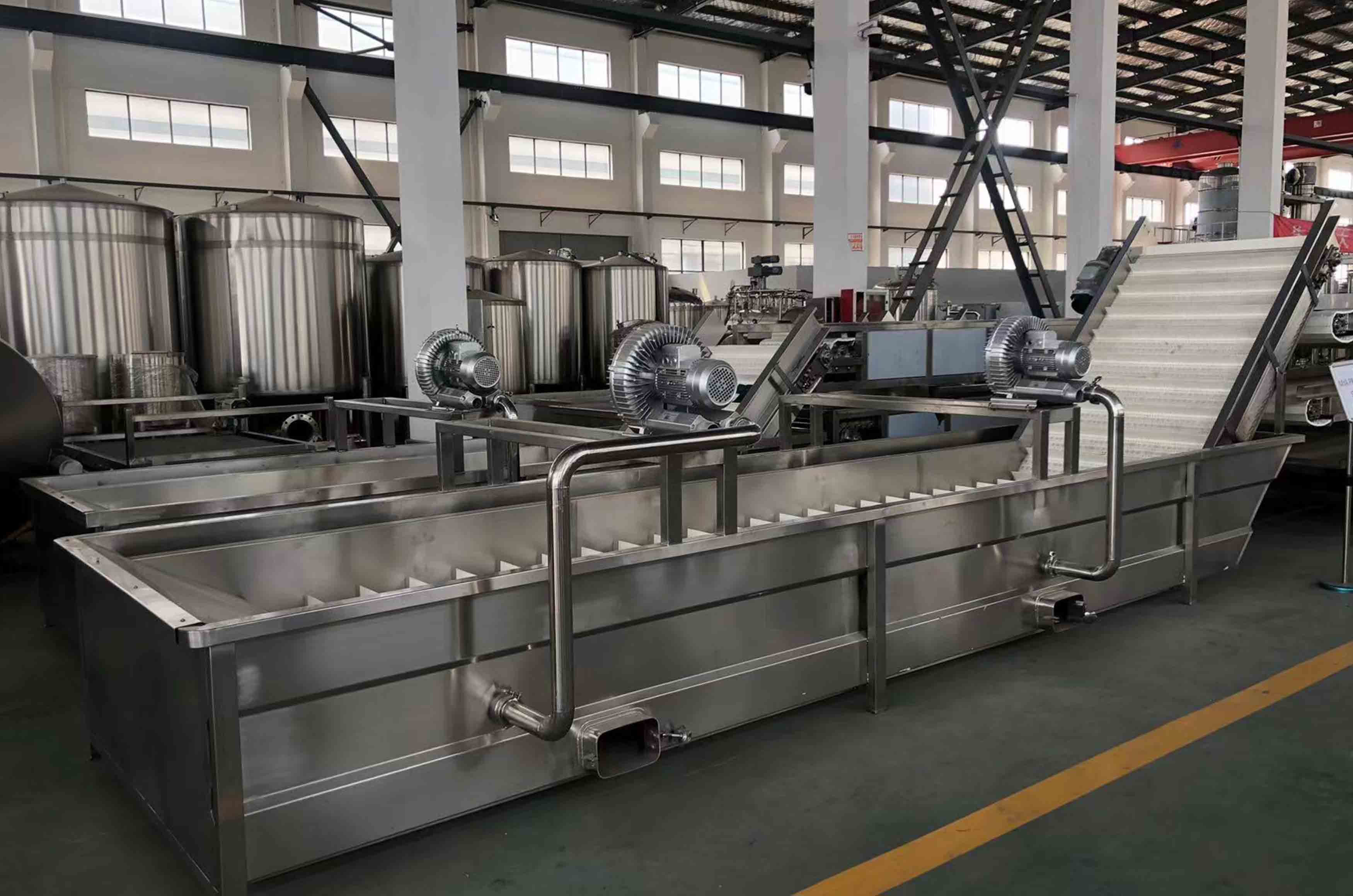 Bubble cleaning machine